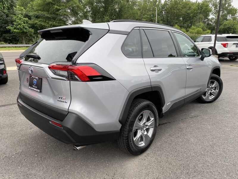 2023 Toyota RAV4 Hybrid XLE Bristol  PA