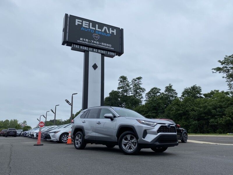 2023 Toyota RAV4 Hybrid XLE Bristol  PA