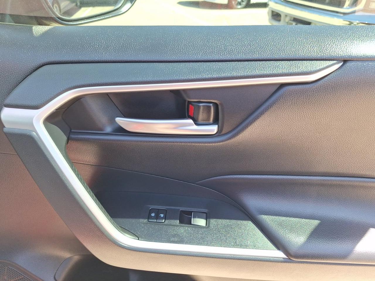 2023 Toyota RAV4 Hybrid XLE Hurst TX