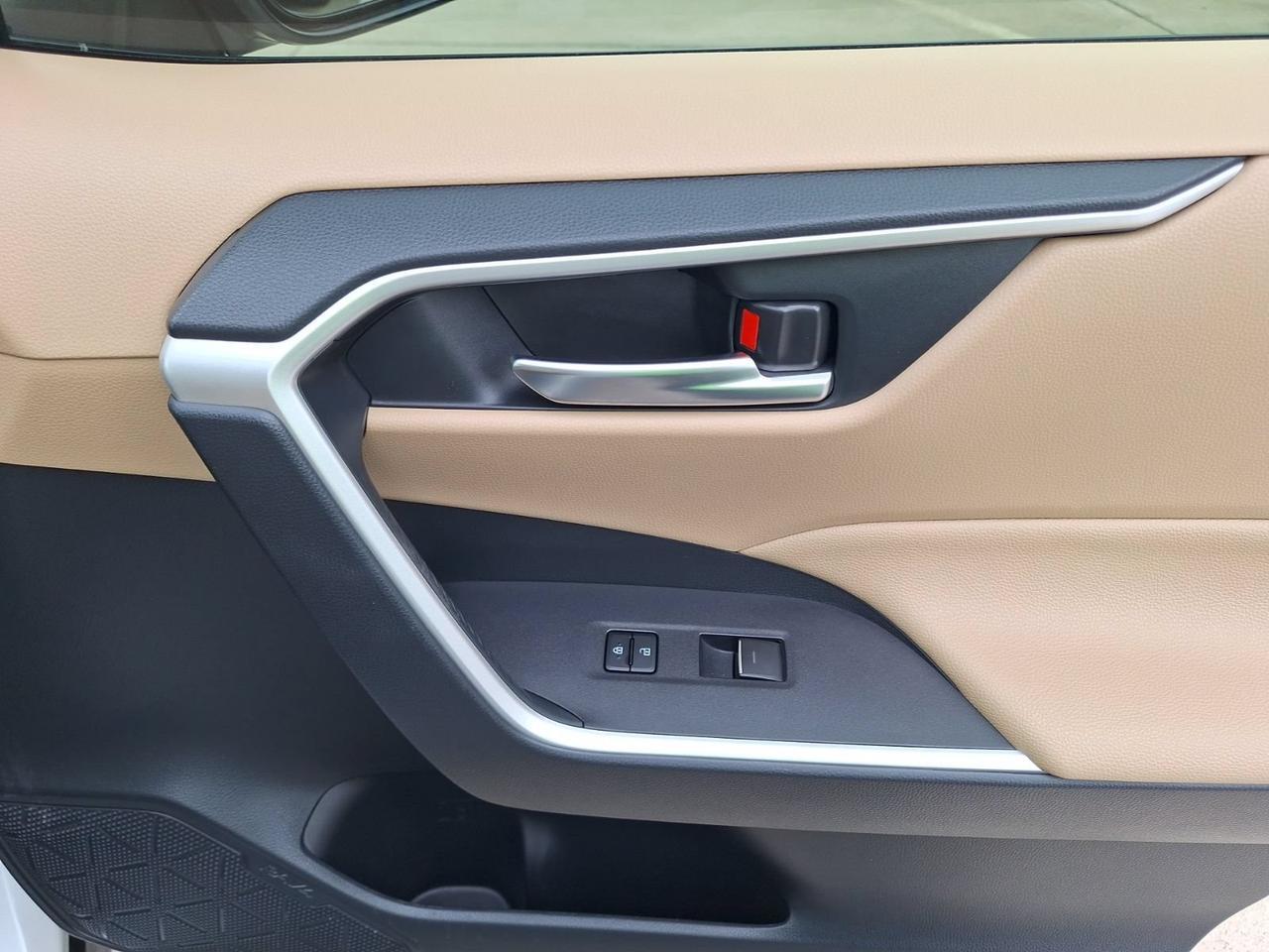 2023 Toyota RAV4 Hybrid XLE Premium Hurst TX