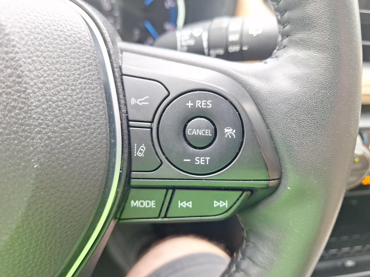 2023 Toyota RAV4 Hybrid XLE Premium Hurst TX