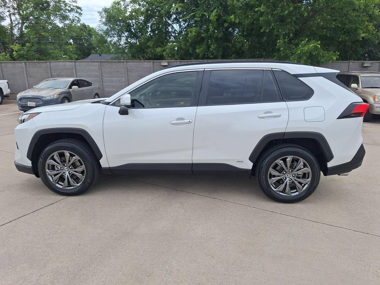 2023 Toyota RAV4 Hybrid XLE Premium Hurst TX