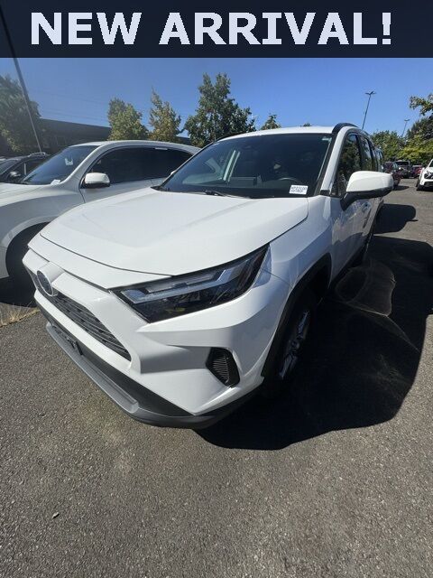 2023 Toyota RAV4 Hybrid XLE