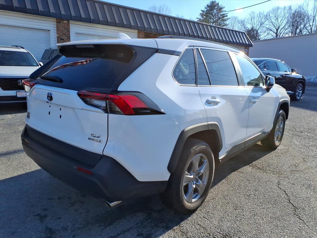 2023 Toyota RAV4 Hybrid XLE