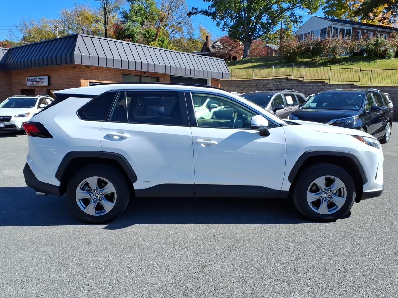 2023 Toyota RAV4 Hybrid XLE