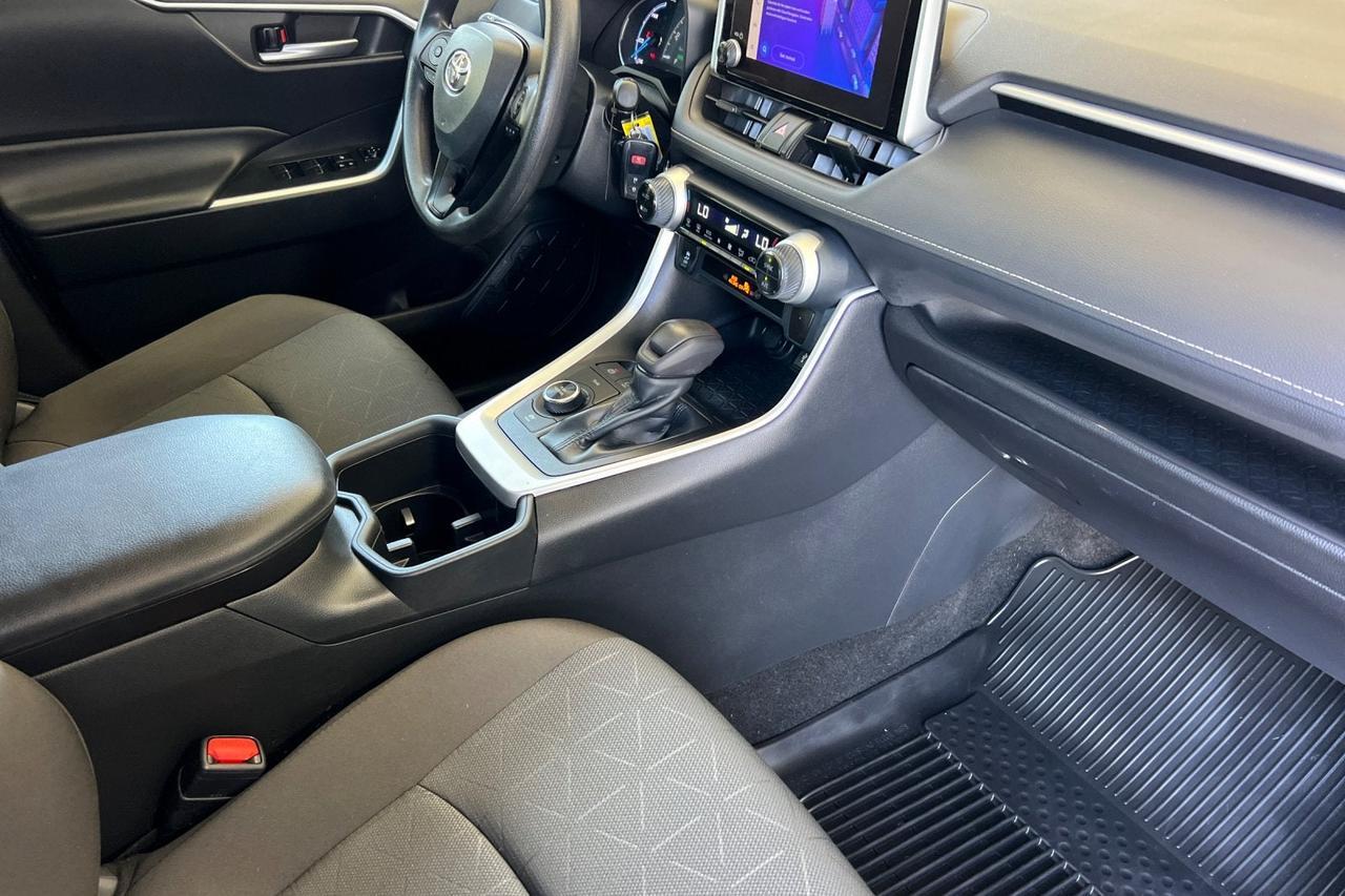 2023 Toyota RAV4 Hybrid XLE Roseville CA