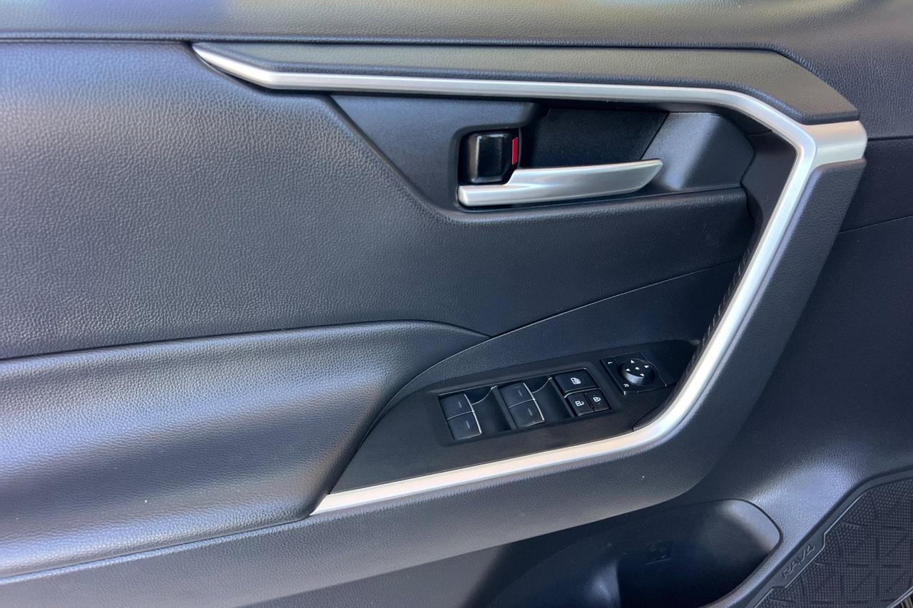 2023 Toyota RAV4 Hybrid XLE Roseville CA