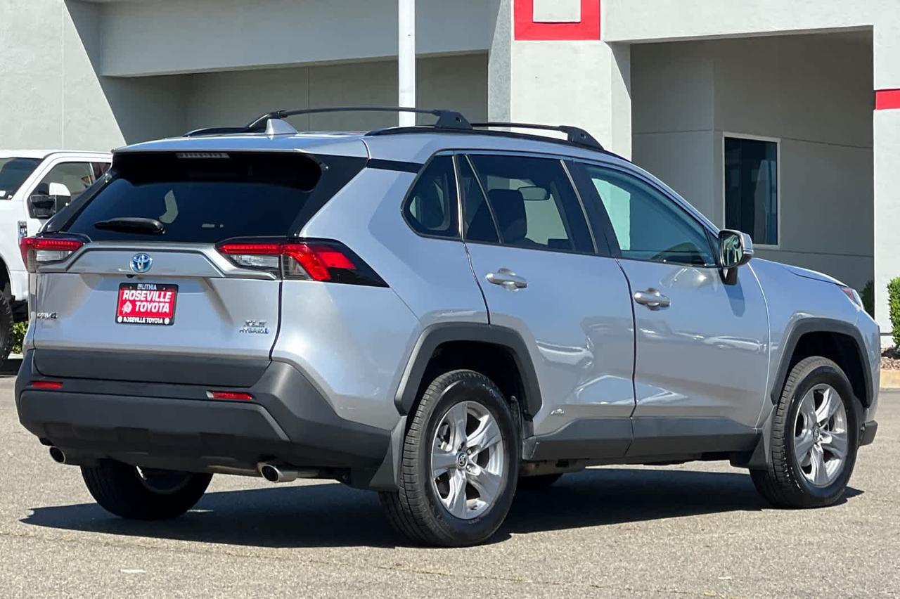 2023 Toyota RAV4 Hybrid XLE