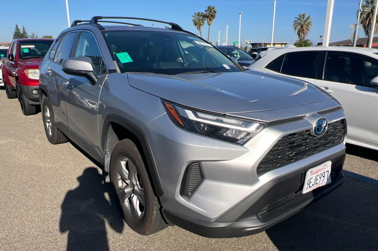 2023 Toyota RAV4 Hybrid XLE