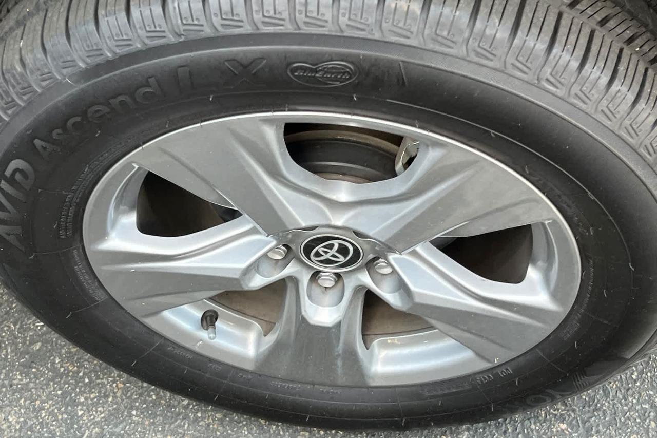 2023 Toyota RAV4 Hybrid XLE Roseville CA