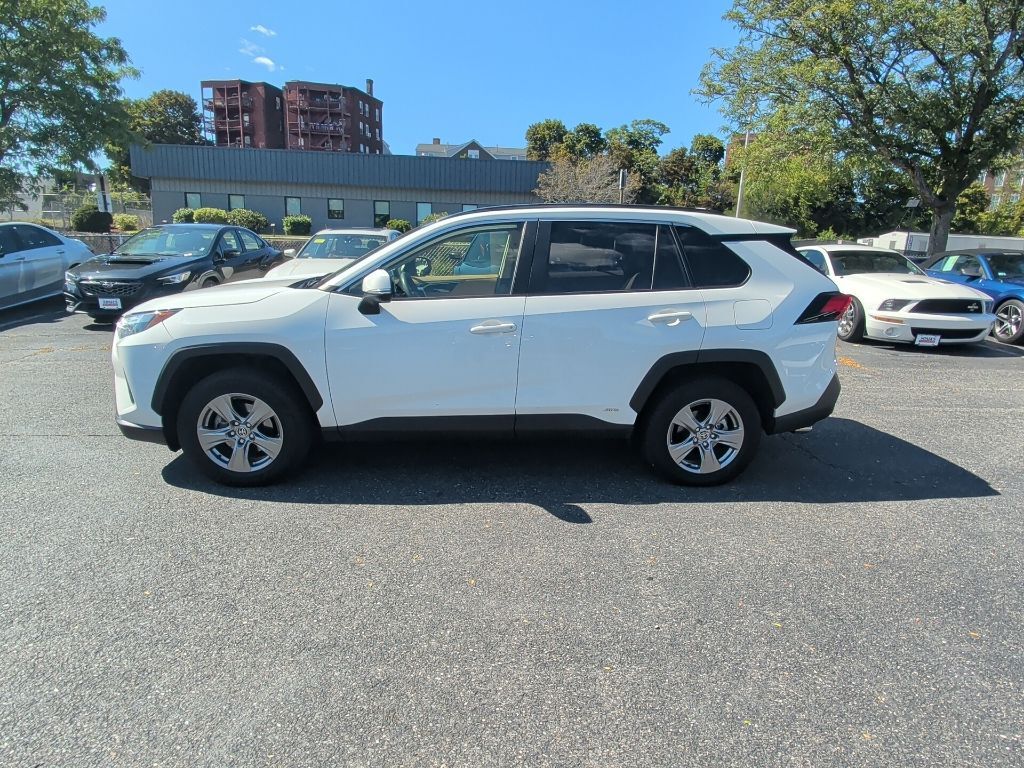 2023 Toyota RAV4 Hybrid XLE