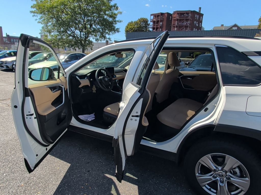 2023 Toyota RAV4 Hybrid XLE Worcester MA