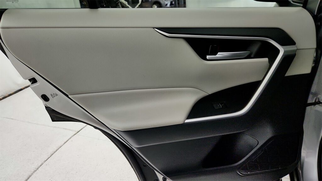 2023 Toyota RAV4 Hybrid XLE Laurel MD