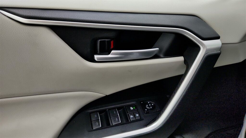 2023 Toyota RAV4 Hybrid XLE Laurel MD