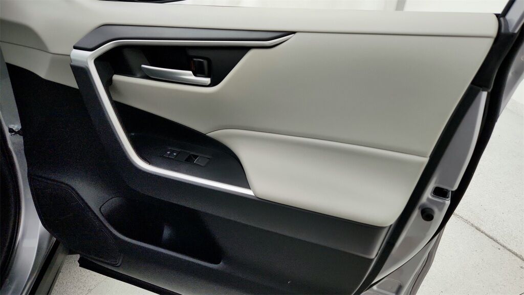 2023 Toyota RAV4 Hybrid XLE Laurel MD