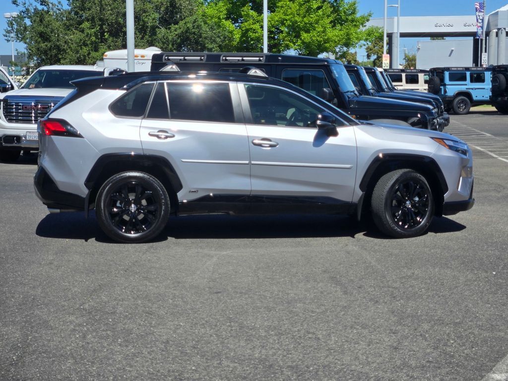 2023 Toyota RAV4 Hybrid XSE