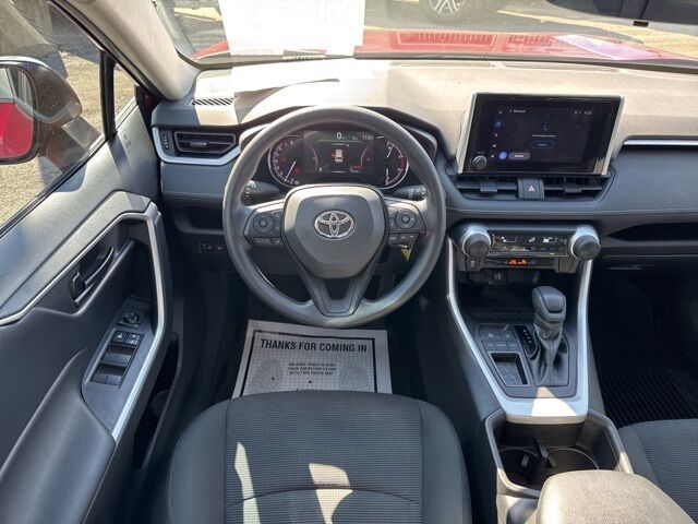 2023 Toyota RAV4 LE  TX