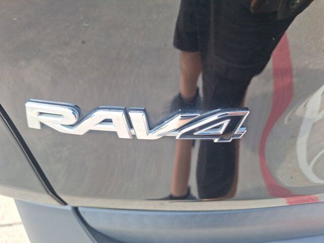2023 Toyota RAV4 LE Hurst TX