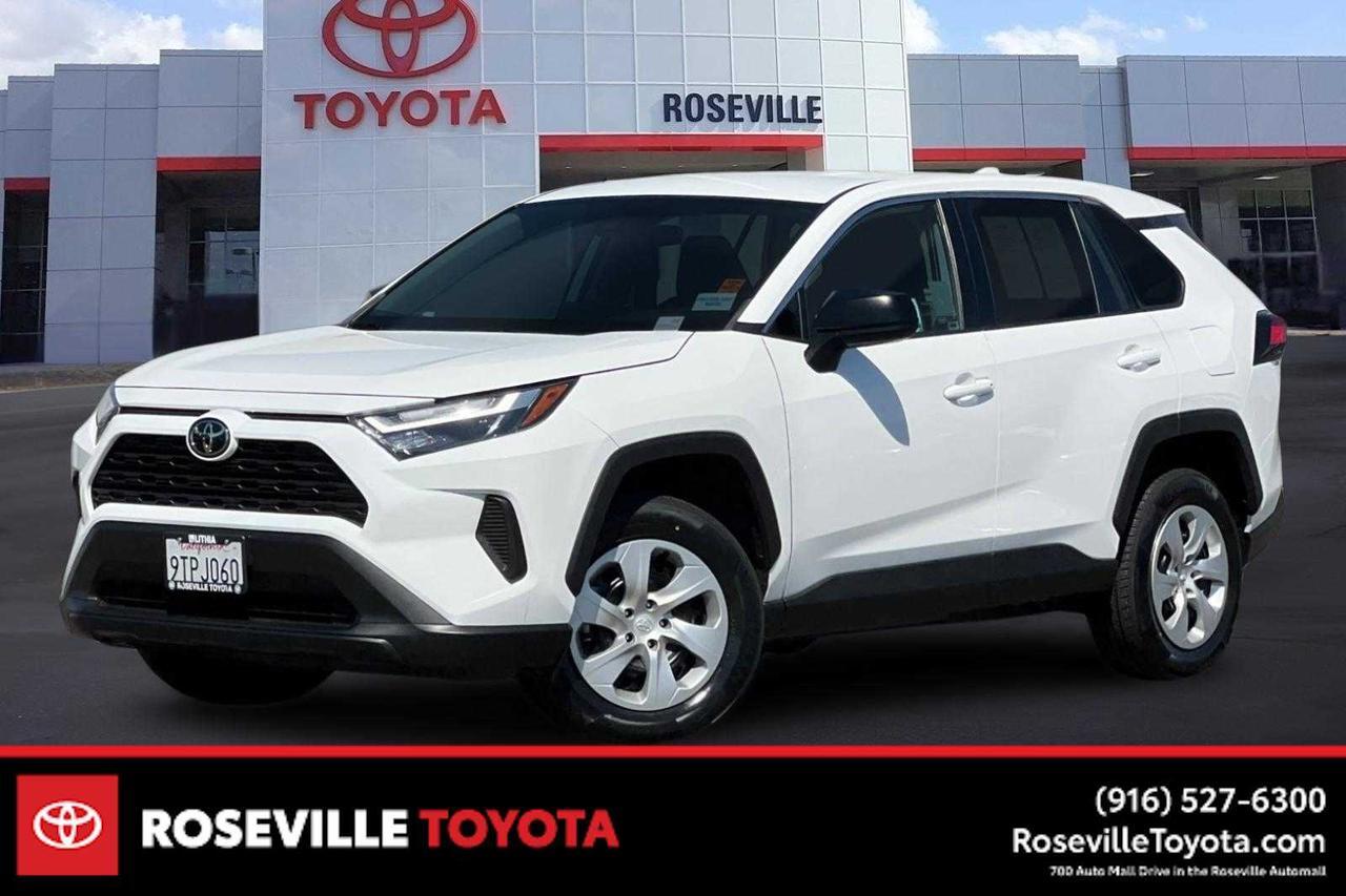 2023 Toyota RAV4 LE