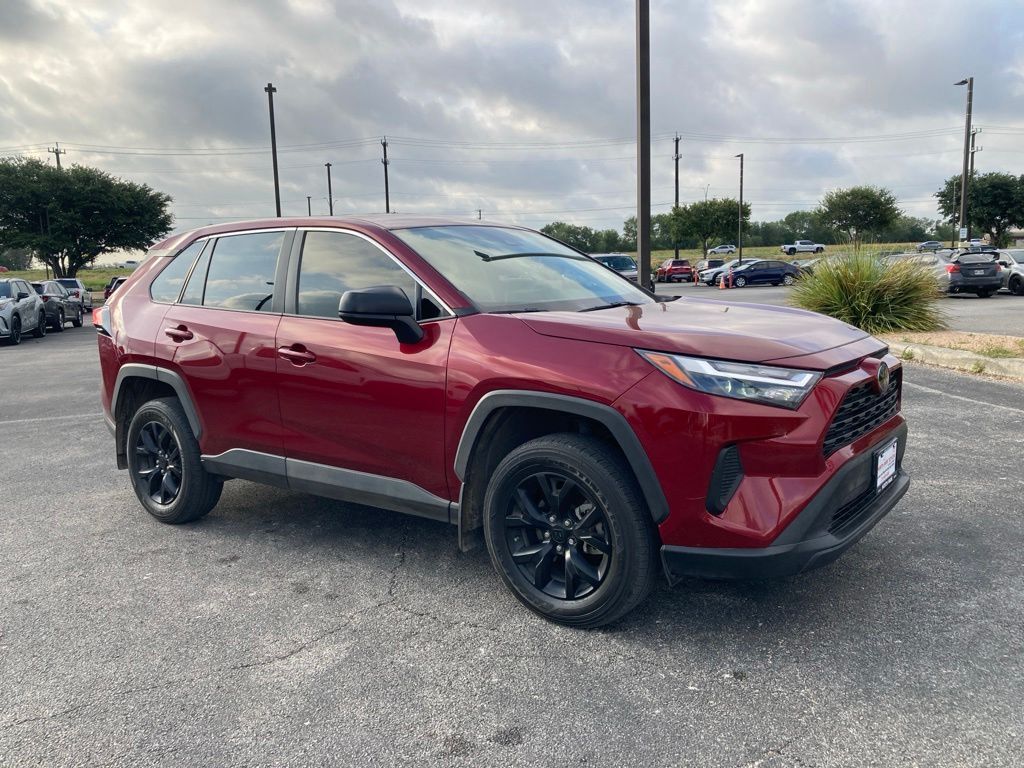 2023 Toyota RAV4 LE
