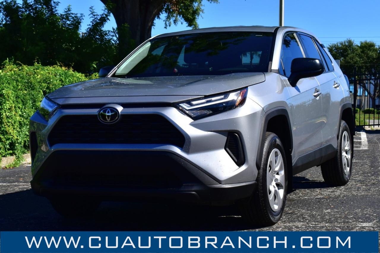 2023 Toyota RAV4 LE