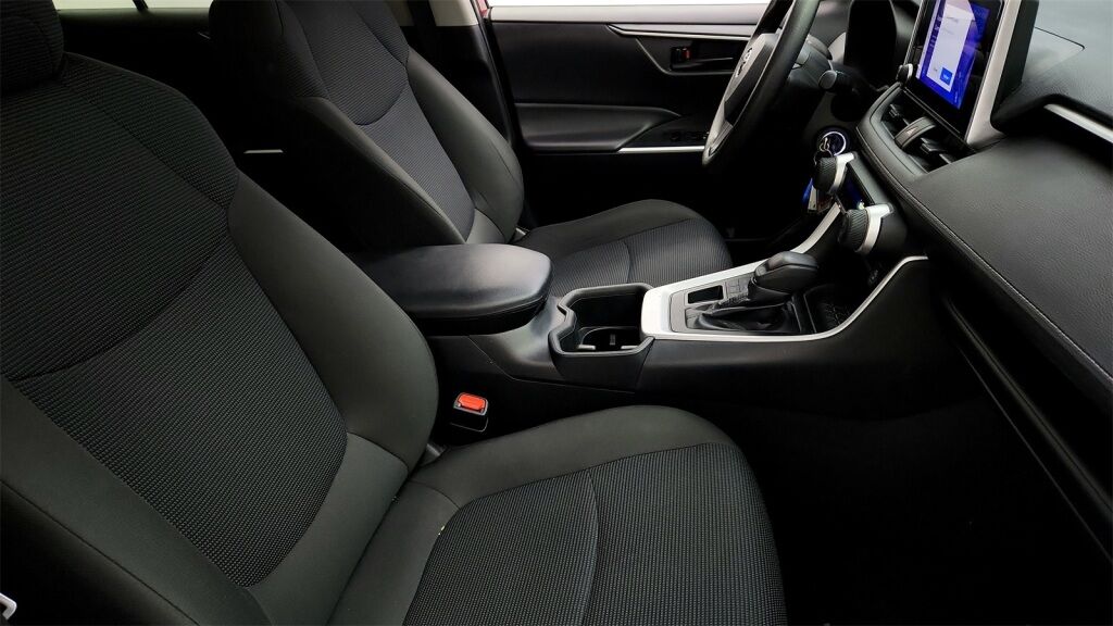 2023 Toyota RAV4 LE Laurel MD