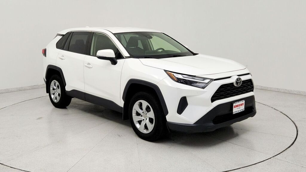 2023 Toyota RAV4 LE