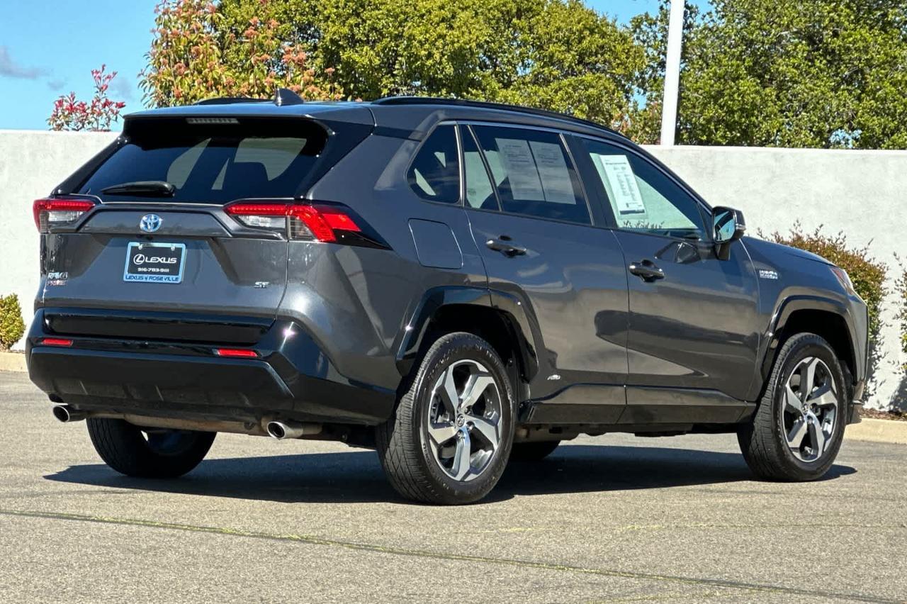 2023 Toyota RAV4 Prime SE