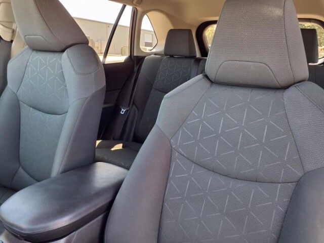 2023 Toyota RAV4 XLE  TX