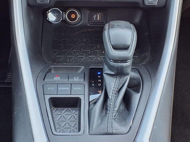 2023 Toyota RAV4 XLE  TX