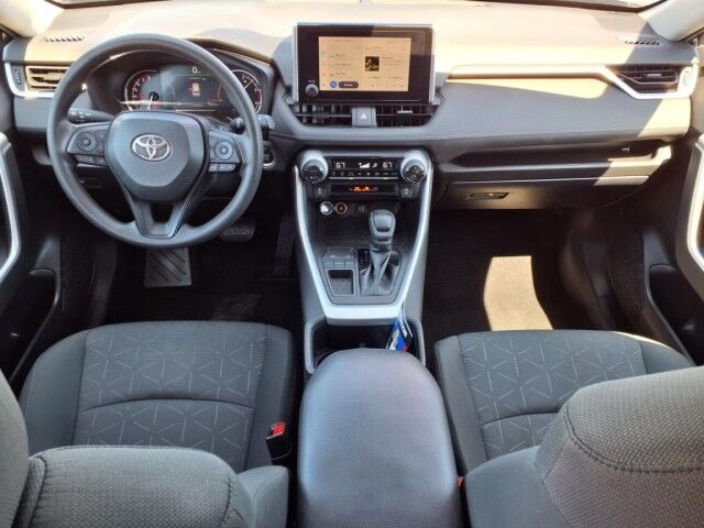 2023 Toyota RAV4 XLE  TX