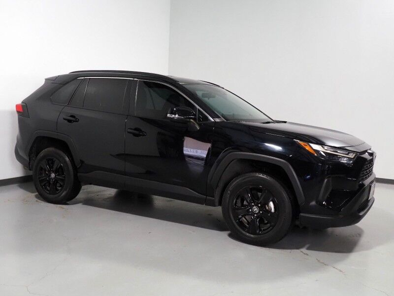 2023 Toyota RAV4 XLE *ADAPTIVE CRUISE, BLIND SPOT & LANE DEPARTURE ALERT, COLLISION ALERT w/BRAKING, BACKUP-CAMERA, COLOR TOUCHSCREEN, MULTI-FUNCTION STEERING WHEEL, KEYLESS ENTRY, ALLOY WHEELS, LED HEADLIGHTS, ANDROID & APPLE