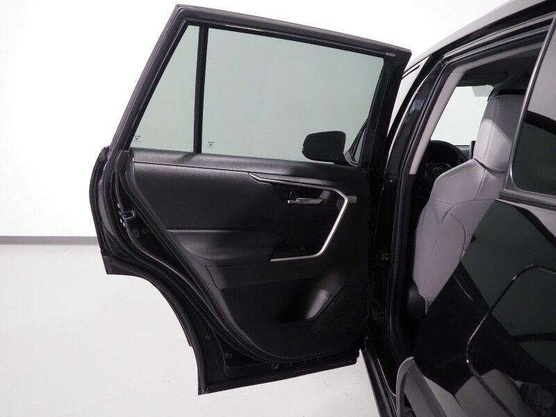 2023 Toyota RAV4 XLE *ADAPTIVE CRUISE, BLIND SPOT & LANE DEPARTURE ALERT, COLLISION ALERT w/BRAKING, BACKUP-CAMERA, COLOR TOUCHSCREEN, MULTI-FUNCTION STEERING WHEEL, KEYLESS ENTRY, ALLOY WHEELS, LED HEADLIGHTS, ANDROID & APPLE Round Rock TX