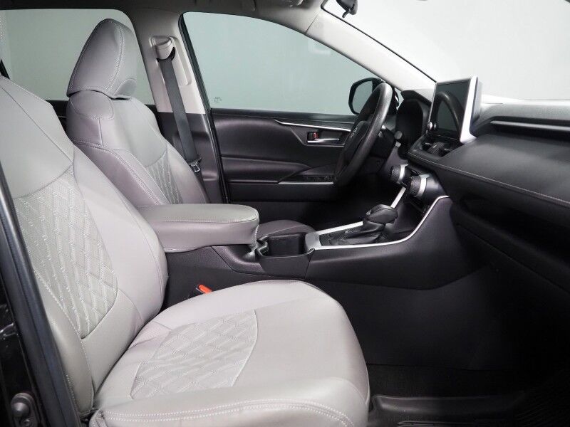 2023 Toyota RAV4 XLE *ADAPTIVE CRUISE, BLIND SPOT & LANE DEPARTURE ALERT, COLLISION ALERT w/BRAKING, BACKUP-CAMERA, COLOR TOUCHSCREEN, MULTI-FUNCTION STEERING WHEEL, KEYLESS ENTRY, ALLOY WHEELS, LED HEADLIGHTS, ANDROID & APPLE Round Rock TX