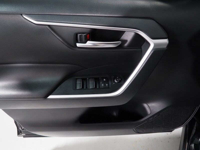 2023 Toyota RAV4 XLE *ADAPTIVE CRUISE, BLIND SPOT & LANE DEPARTURE ALERT, COLLISION ALERT w/BRAKING, BACKUP-CAMERA, COLOR TOUCHSCREEN, MULTI-FUNCTION STEERING WHEEL, KEYLESS ENTRY, ALLOY WHEELS, LED HEADLIGHTS, ANDROID & APPLE Round Rock TX