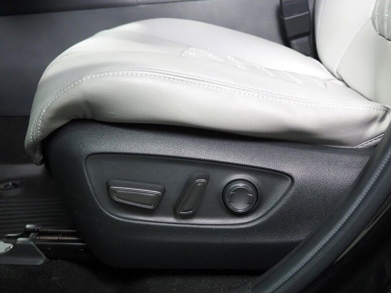 2023 Toyota RAV4 XLE *ADAPTIVE CRUISE, BLIND SPOT & LANE DEPARTURE ALERT, COLLISION ALERT w/BRAKING, BACKUP-CAMERA, COLOR TOUCHSCREEN, MULTI-FUNCTION STEERING WHEEL, KEYLESS ENTRY, ALLOY WHEELS, LED HEADLIGHTS, ANDROID & APPLE Round Rock TX