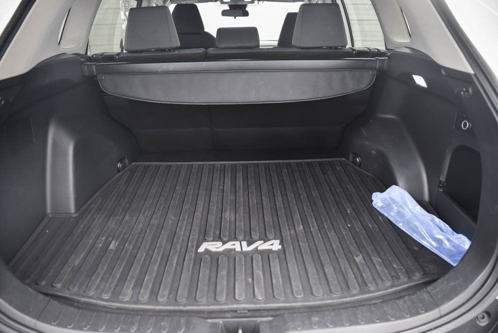 2023 Toyota RAV4 XLE Akron OH