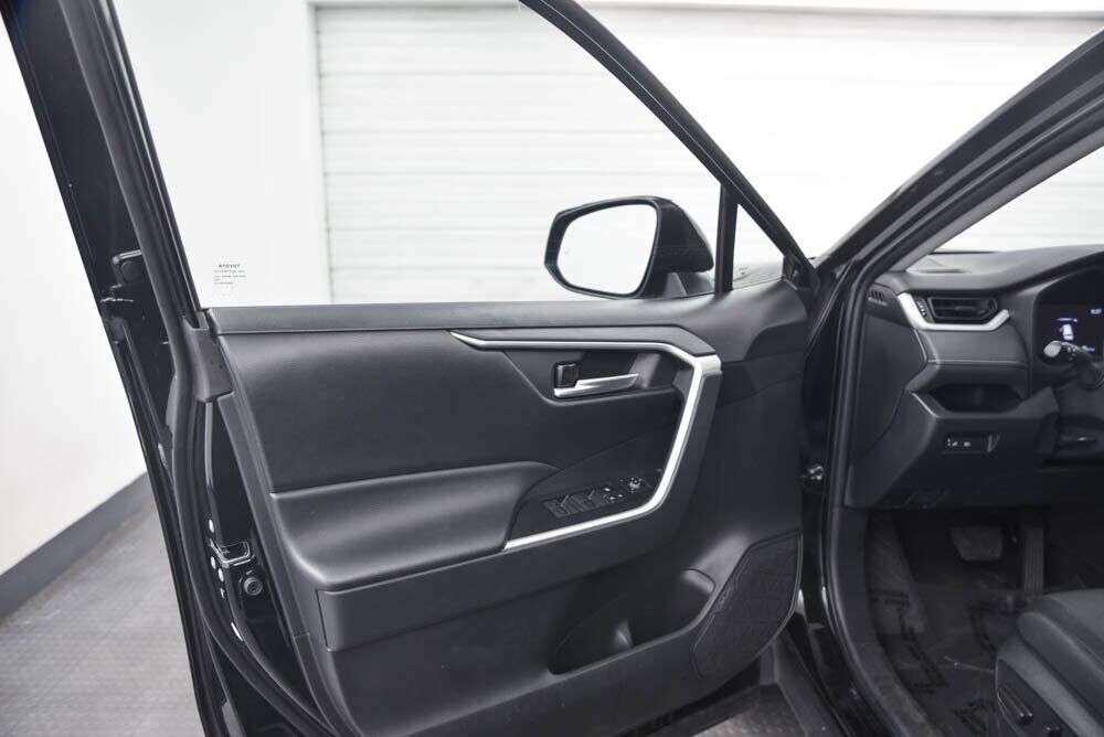 2023 Toyota RAV4 XLE Akron OH