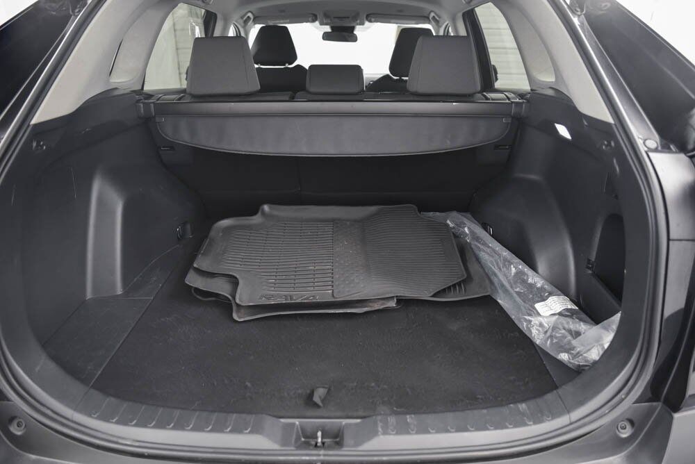 2023 Toyota RAV4 XLE Akron OH