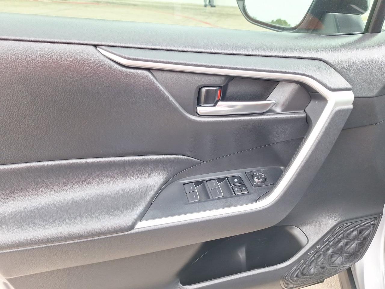 2023 Toyota RAV4 XLE Hurst TX
