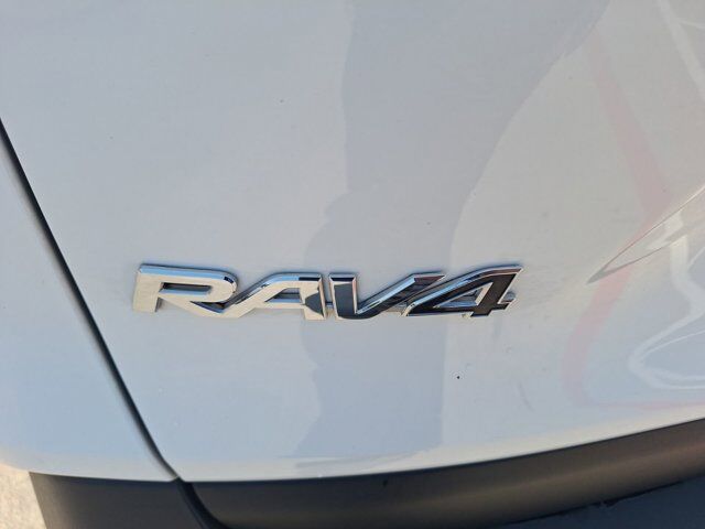 2023 Toyota RAV4 XLE Hurst TX