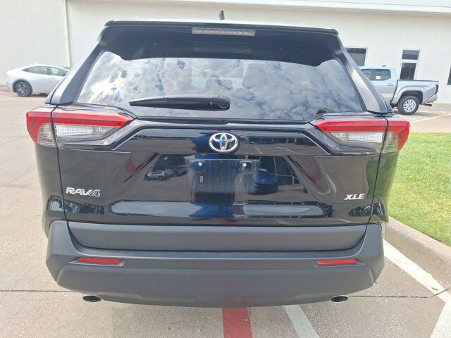 2023 Toyota RAV4 XLE Hurst TX