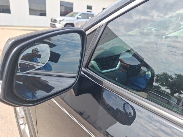 2023 Toyota RAV4 XLE Hurst TX