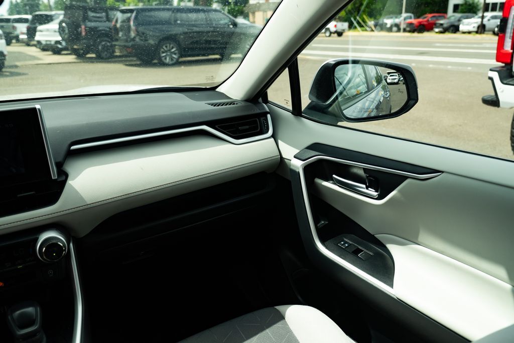 2023 Toyota RAV4 XLE Milwaukie OR