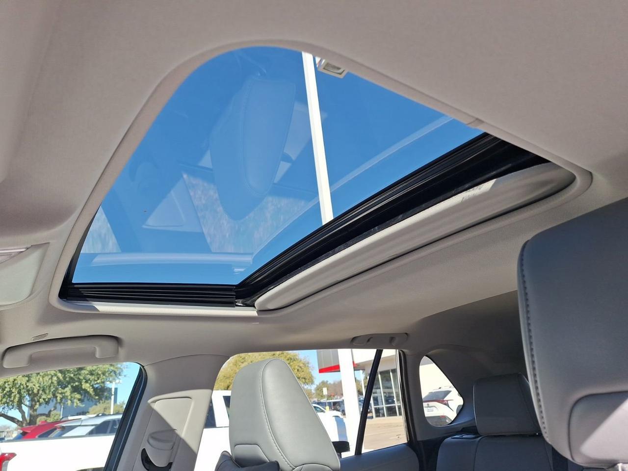 2023 Toyota RAV4 XLE Premium Hurst TX