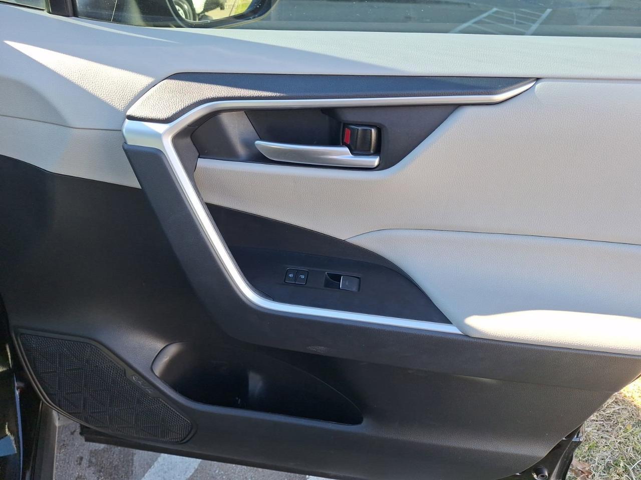 2023 Toyota RAV4 XLE Premium Hurst TX