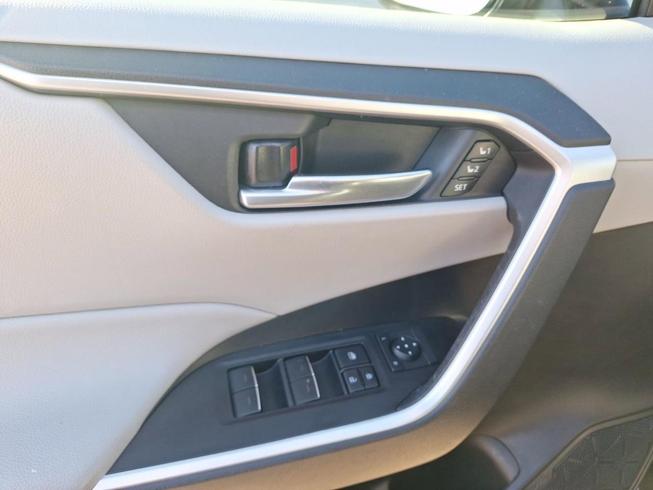 2023 Toyota RAV4 XLE Premium Hurst TX