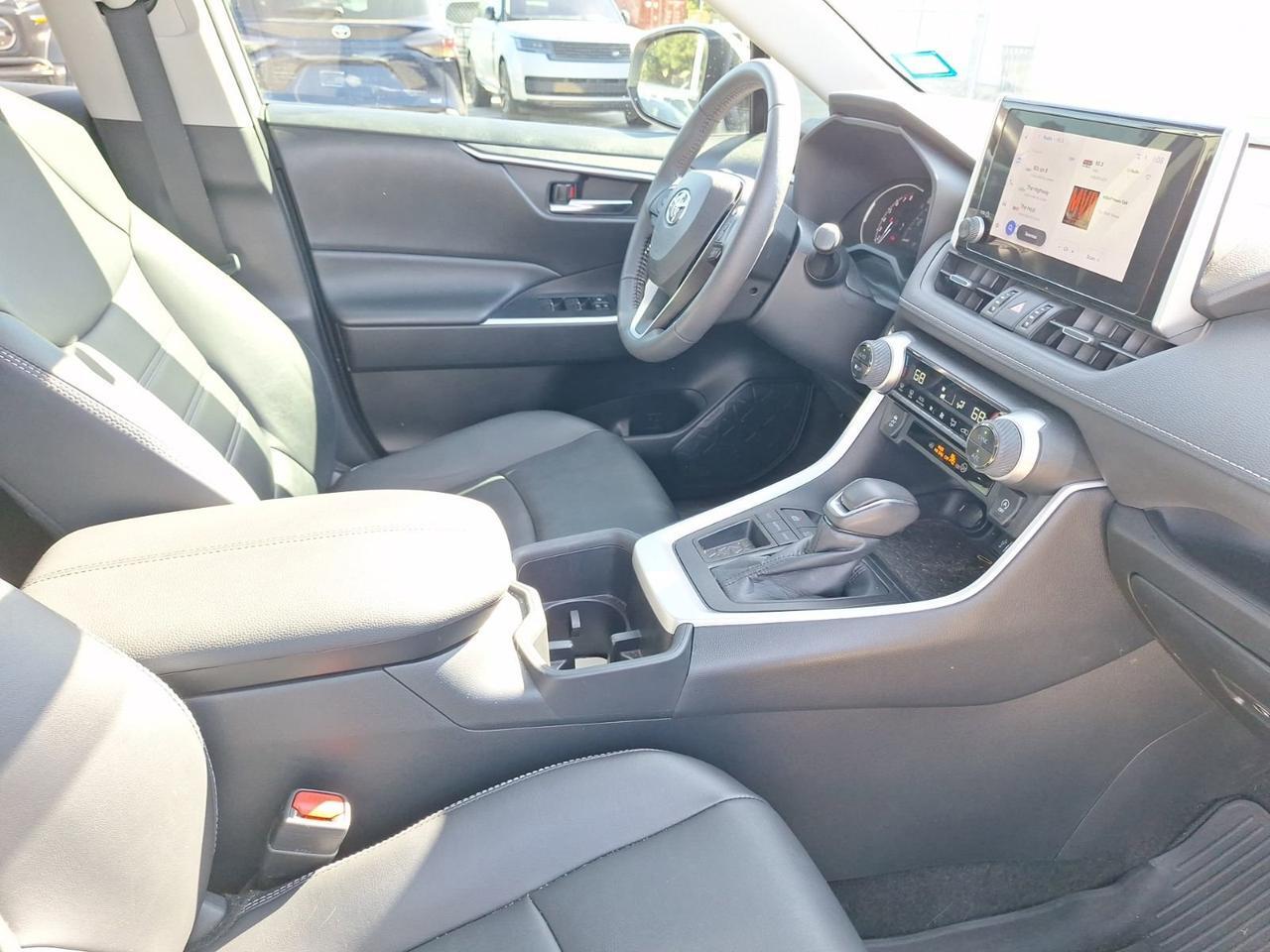 2023 Toyota RAV4 XLE Premium Hurst TX