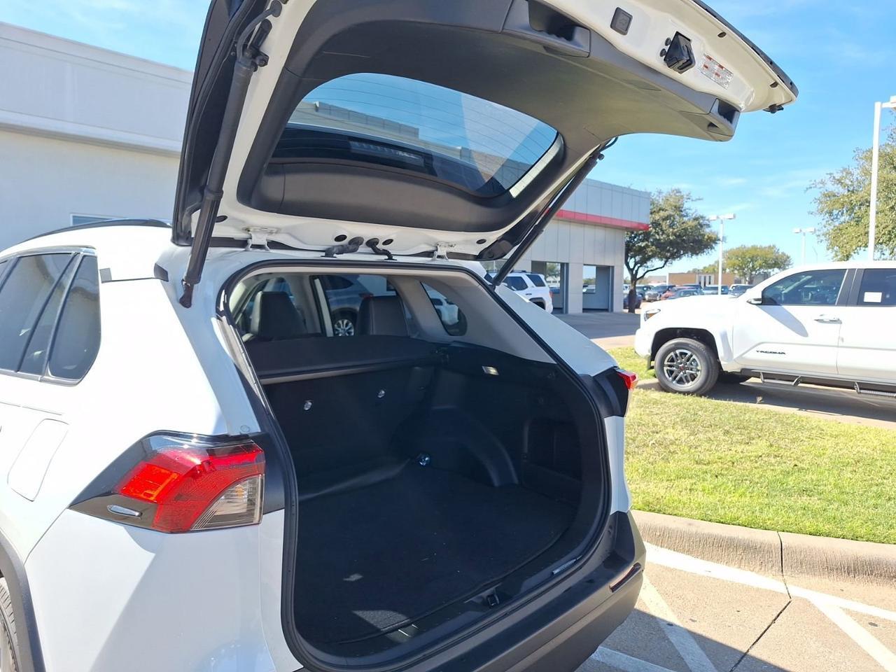 2023 Toyota RAV4 XLE Premium Hurst TX