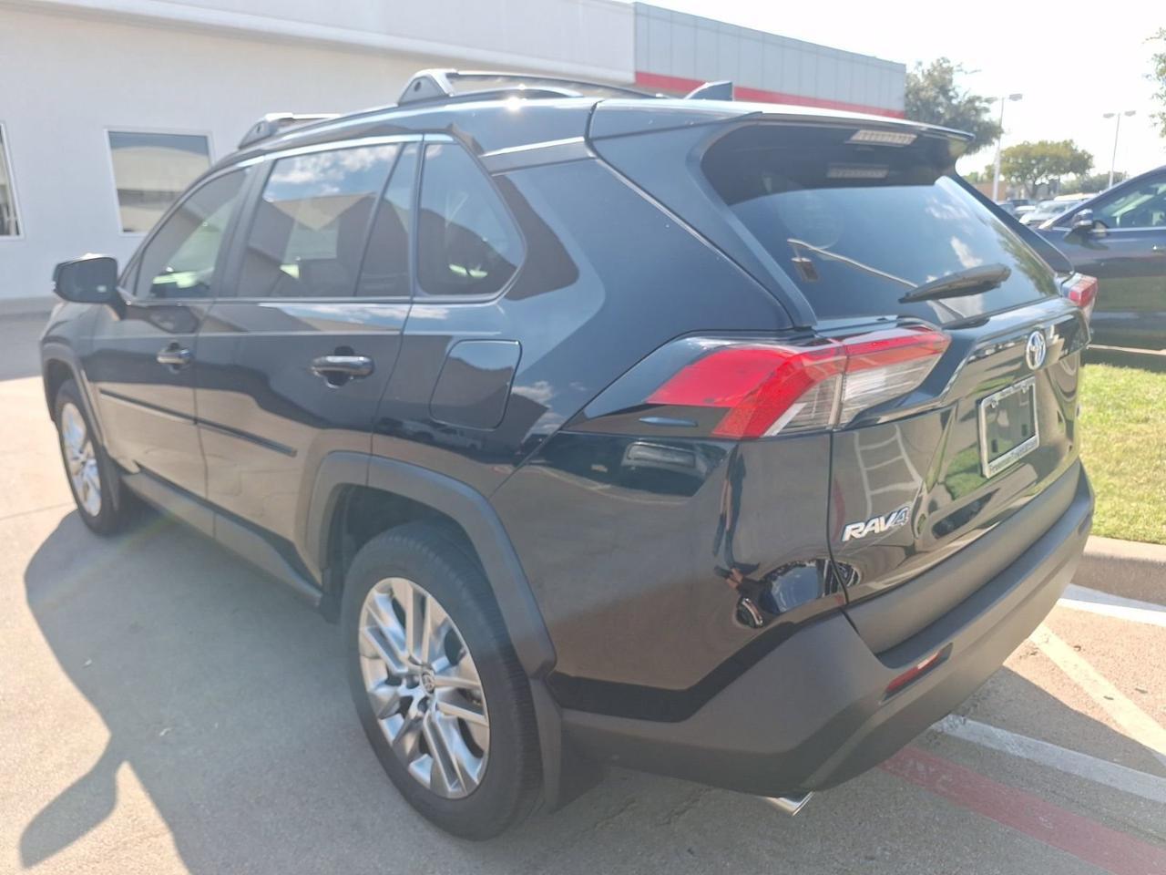 2023 Toyota RAV4 XLE Premium Hurst TX